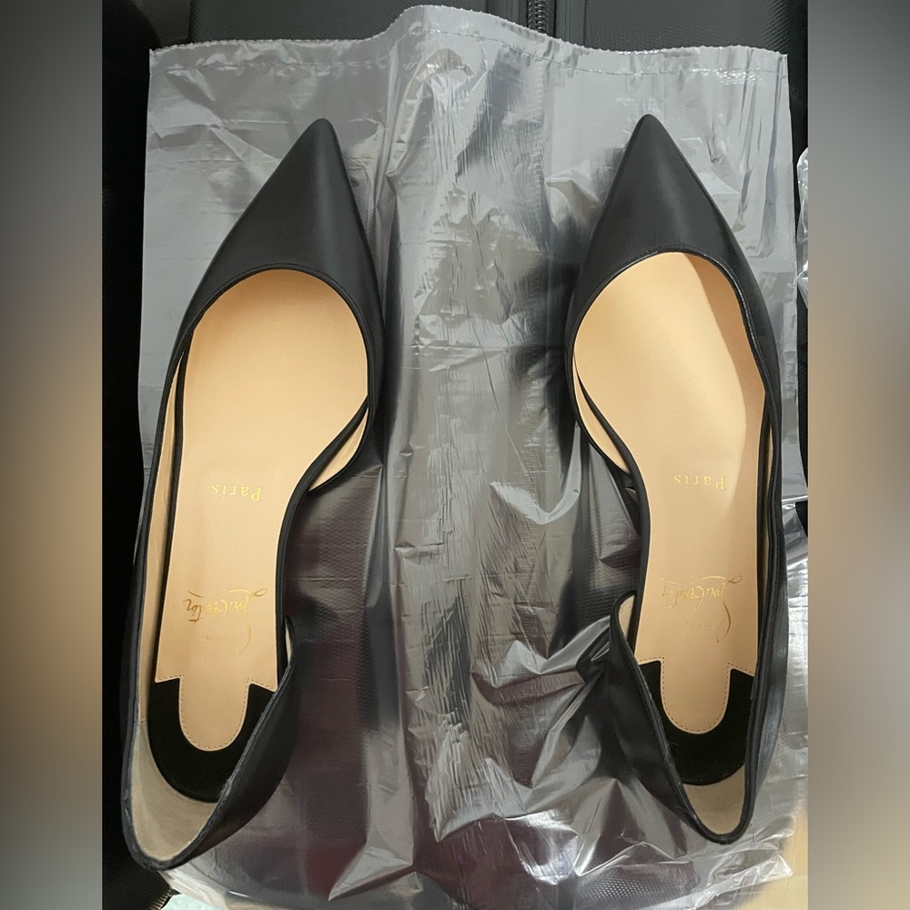 Christian Louboutin sexy flats 38 , size 7,5, new, last one, offers are accepted